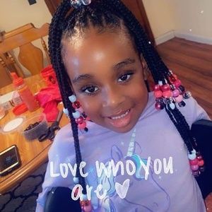 Meet your Posher, Sharon